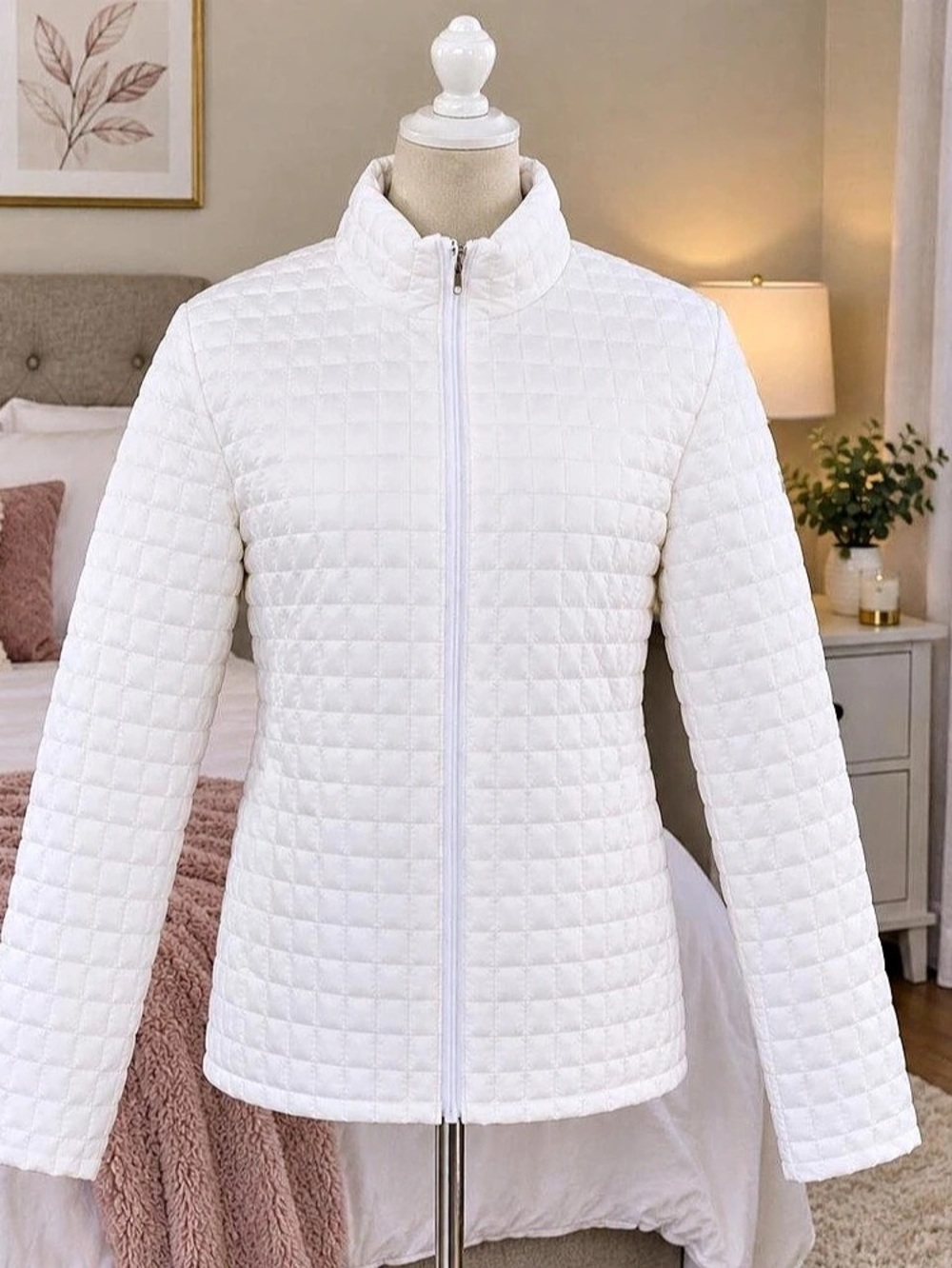DKNY Quilted High-Neck Zip Jacket White Medium